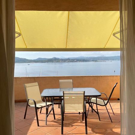 Appartamento Fronte Mare Residence Weber La Maddalena  Buitenkant foto